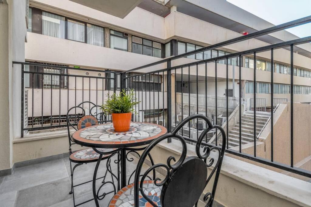 Bograshov Area - Cosy Apart' Hotel Close To The Beach Tel Aviv Exterior photo